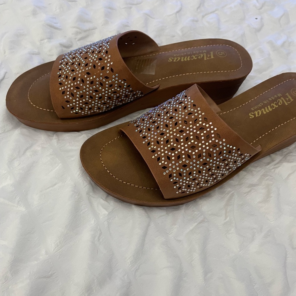 Flexmas Bejeweled Tan Open toe Wedge shoes Sz 5